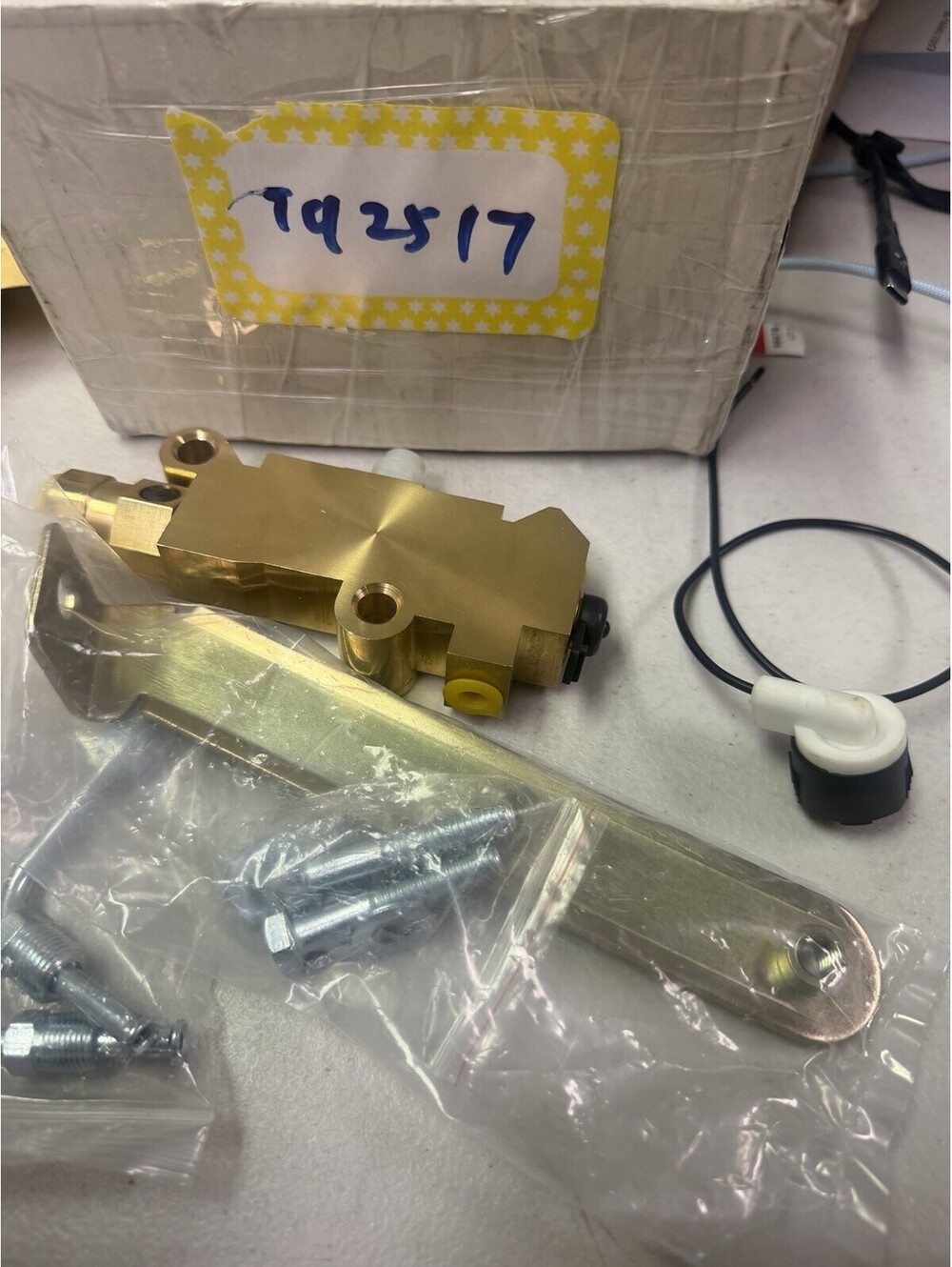 NEW Front Drum Rear Brake Proportioning Valve & Mount Brass Disc/Drum Disc PV